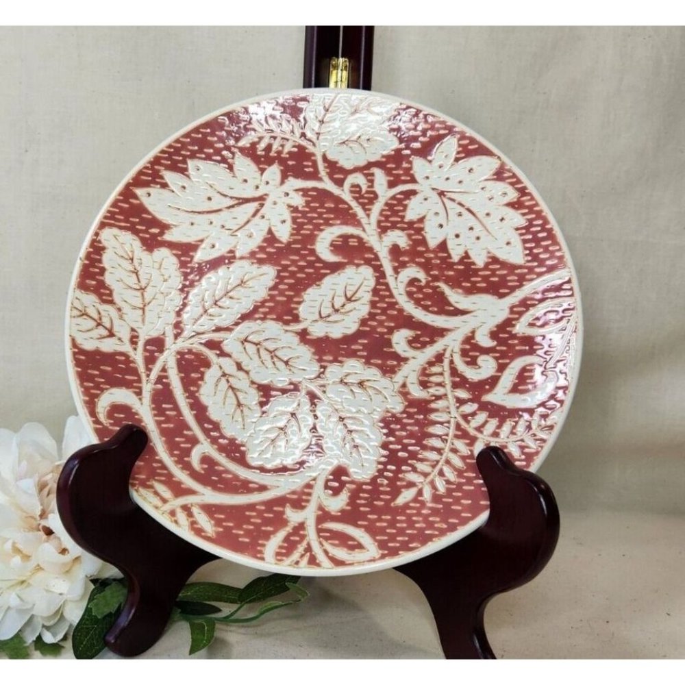 Susan Sargent Home Collection Decorative Plate